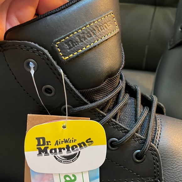NWT Dr. Martens Mens US size 13, UK 12 Grip-Track slip resistant safety 6 eyelet - Picture 3 of 9